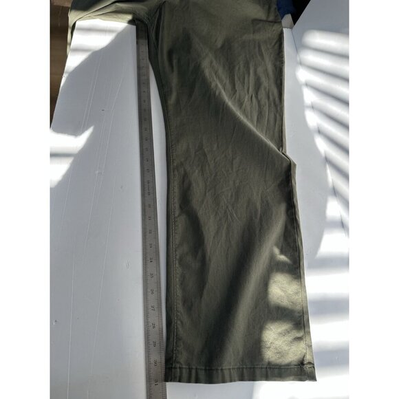 Old Navy Mens Slim Taper Built-In Flex Pull-On Chino Pants 3XL Army Green Casual - Picture 10 of 14